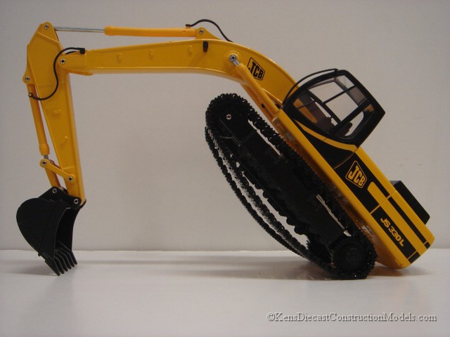 JCB JS330L